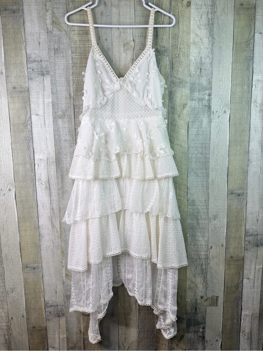 Lost Ink Small Charleston Off White Embroidered Midi Dress Floral Embroidery